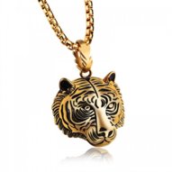 Titán nyaklánc és medál arany tigris