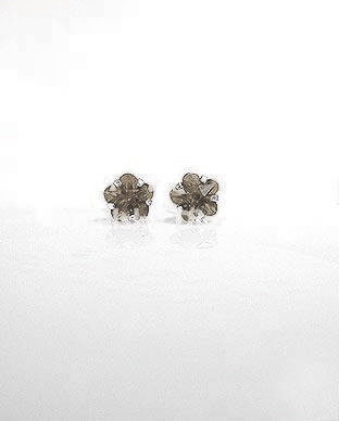 Ezüst fülbevaló kristály virág alakú, világos