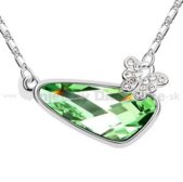 Swarovski medál - zöld kristály és pillangó